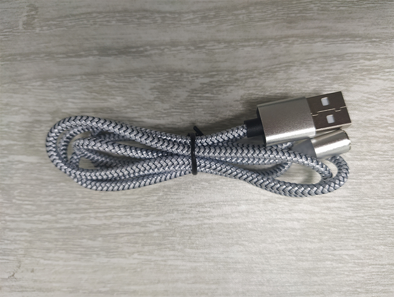 魚(yú)鱗編織限電流磁吸充電線，深圳磁吸充電線定制廠家