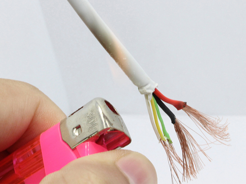 聯(lián)鑫德誠超級快充USB/Type-C數(shù)據(jù)線，高效快速